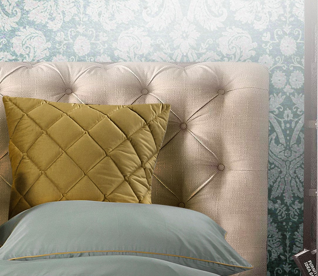 CUSCINI FIABA by David Home il Corredo Lamezia Terme Nicastro Cuscini arredo lusso Passamanerie e pizzi Catanzaro per un'eleganza esclusiva. Soffice comfort con Swarovski ricamati. Sposa lusso e raffinatezza Calabria Sposa Arredo Casa